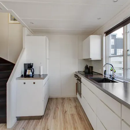Nalle - 5m From The Sea In Djursland And Mols By Interhome *